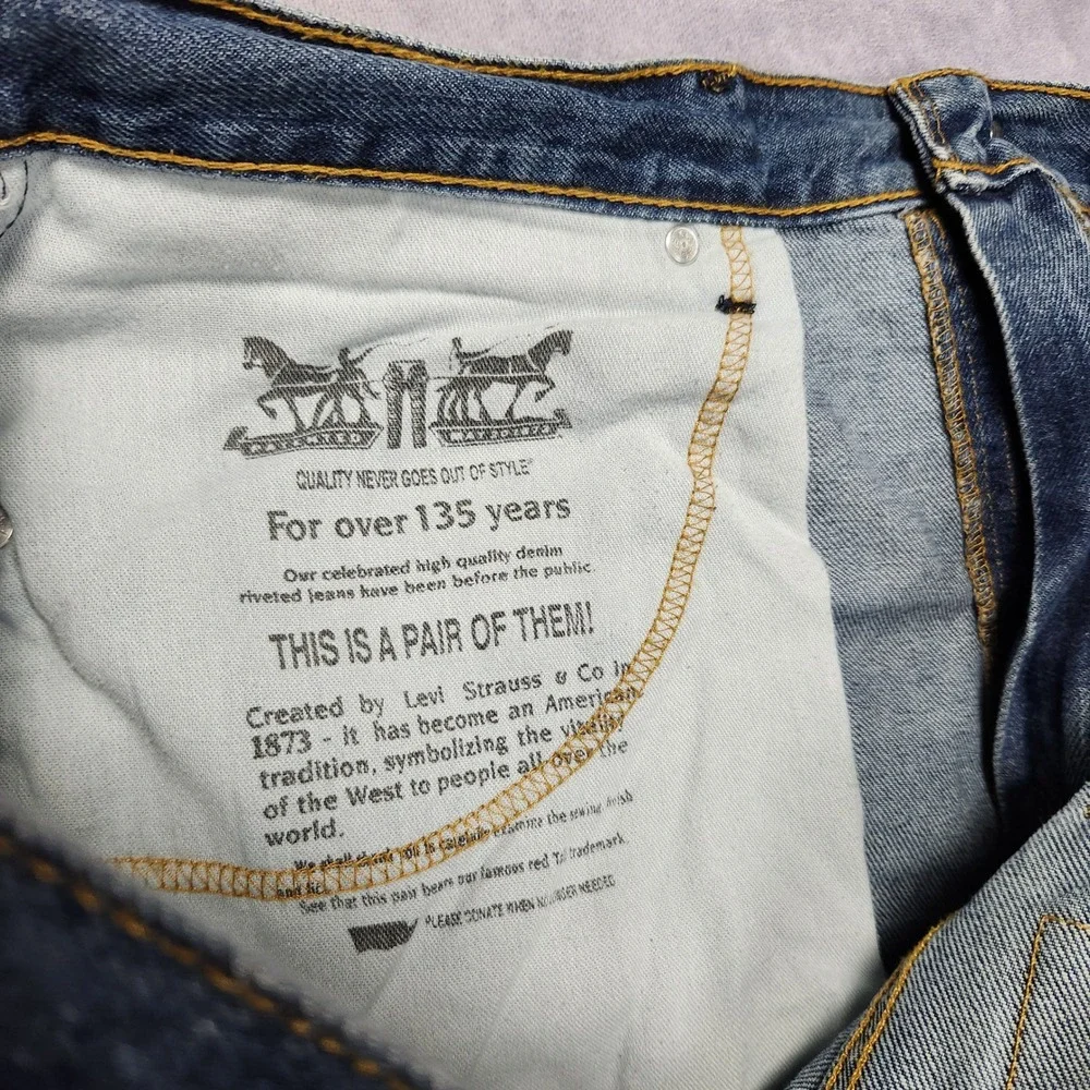 Levis 550 Mens Relaxed Fit Tapered Leg Jeans Medium Wash Blue 38x30